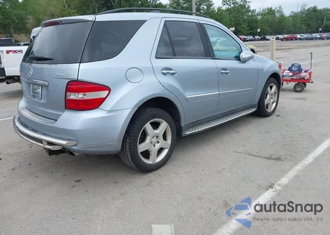 2008 Mercedes-Benz Ml 550 4Matic из США, поврежденный, VIN 4JGBB72E08A382388